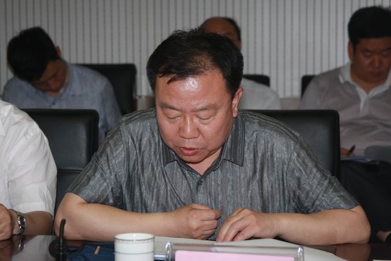 边发吉主委参加2013年1号提案民主协商会(图6) 边发吉主委参加2013年1号提案民主协商会(图6)