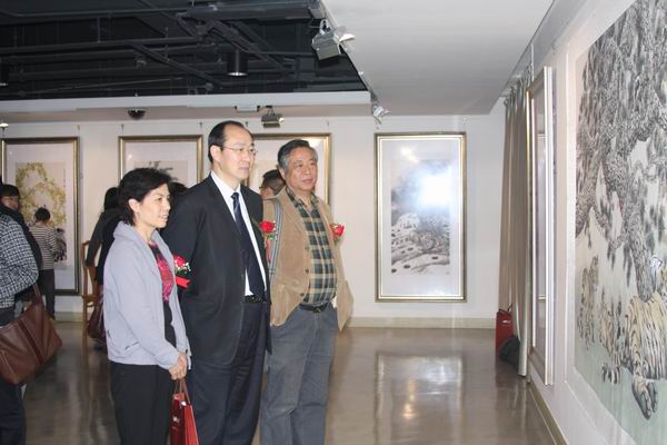 “龙吟虎啸唱大风——田茂怀画虎展”在省会石家庄举办(图4) “龙吟虎啸唱大风——田茂怀画虎展”在省会石家庄举办(图4)
