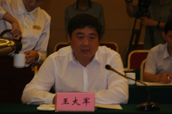 龙庄伟主委就《省政协2012年1号提案》办理情况在石家庄调研(图7)