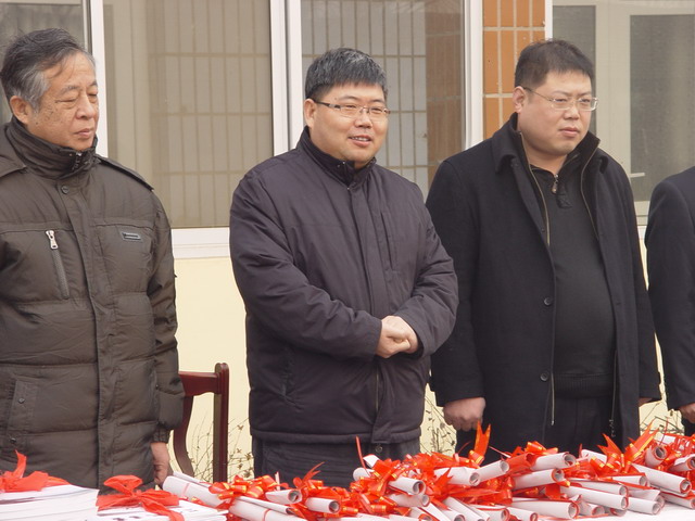 民盟中央美术院河北分院举办“书画进千家 春联贴万户”送文化下乡活动(图2)