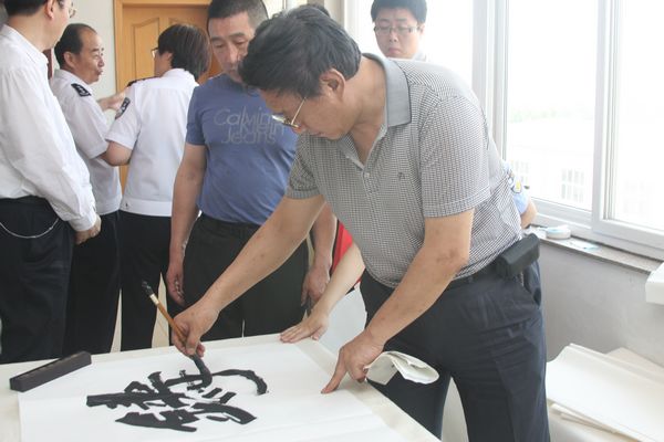 龙庄伟副主席出席河北省女子监狱“黄丝带”帮教活动(图5)