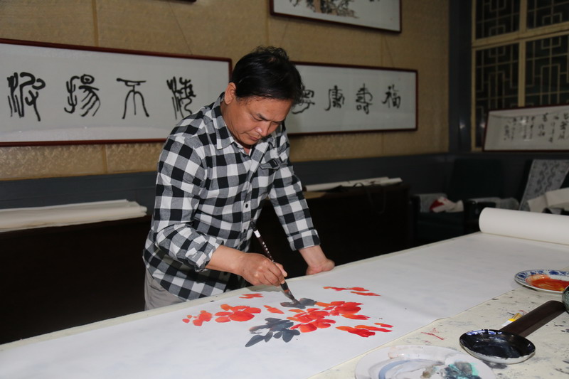 民盟河北美术院赴太行山区开展采风写生活动(图4)