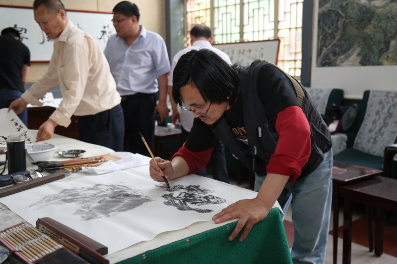 民盟河北美术院赴太行山区开展采风写生活动(图6)