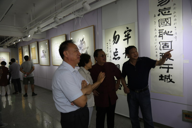 民盟河北省委举办“铭记历史 开创未来”纪念抗战胜利70周年盟员书画展(图8)