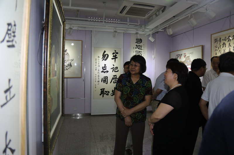 民盟河北省委举办“铭记历史 开创未来”纪念抗战胜利70周年盟员书画展(图11)