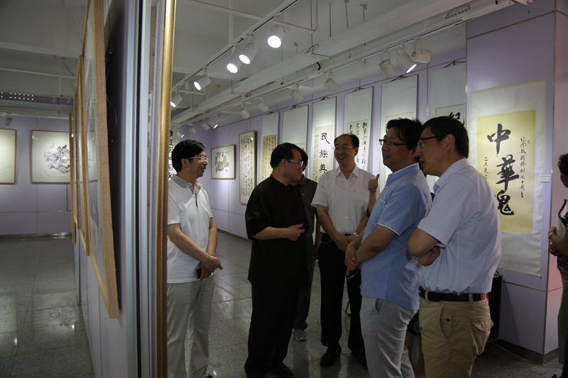 民盟河北省委举办“铭记历史 开创未来”纪念抗战胜利70周年盟员书画展(图12)