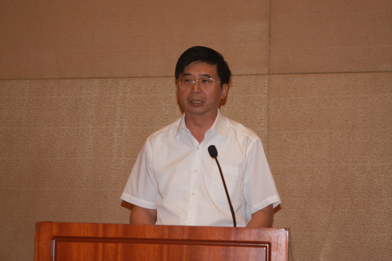 省政协召开十一届十三次常委会议 盟省委常委 唐山市委主委刘长锁代表盟省委做大会口头发言(图2) 省政协召开十一届十三次常委会议 盟省委常委 唐山市委主委刘长锁代表盟省委做大会口头发言(图2)