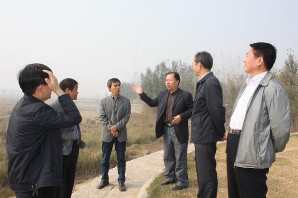 民盟河北省委和民盟河南省委联合就引黄入冀工程进行调研(图2) 民盟河北省委和民盟河南省委联合就引黄入冀工程进行调研(图2)
