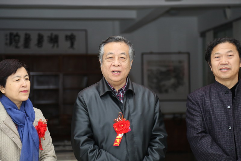 民盟衡水市美术院写生基地暨“盟员之家”举行揭牌仪式(图2) 民盟衡水市美术院写生基地暨“盟员之家”举行揭牌仪式(图2)
