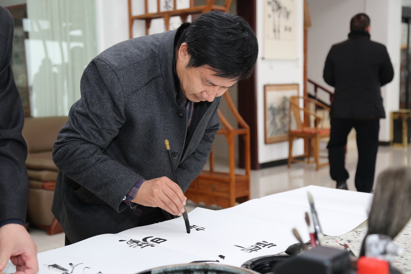 民盟衡水市美术院写生基地暨“盟员之家”举行揭牌仪式(图9) 民盟衡水市美术院写生基地暨“盟员之家”举行揭牌仪式(图9)