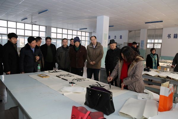 鲁平副主委参加民盟辛集支部“盟员之家”挂牌仪式(图6) 鲁平副主委参加民盟辛集支部“盟员之家”挂牌仪式(图6)
