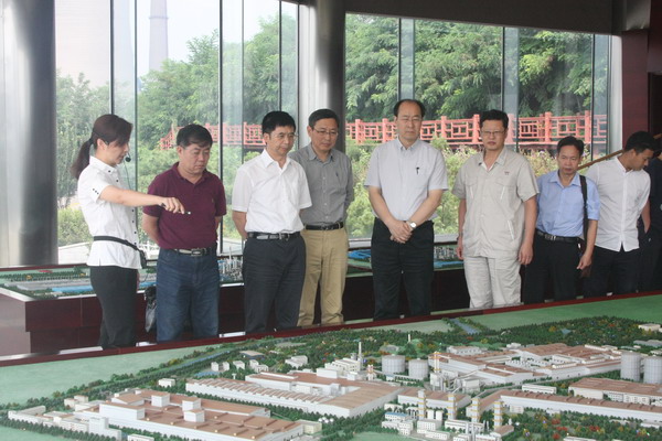 鲁平、张福成副主委到唐山钢铁集团调研(图2) 鲁平、张福成副主委到唐山钢铁集团调研(图2)