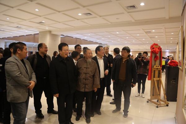 张平、龙庄伟副主席出席民盟中央美术院河北美术学院创作基地揭牌仪式(图14)