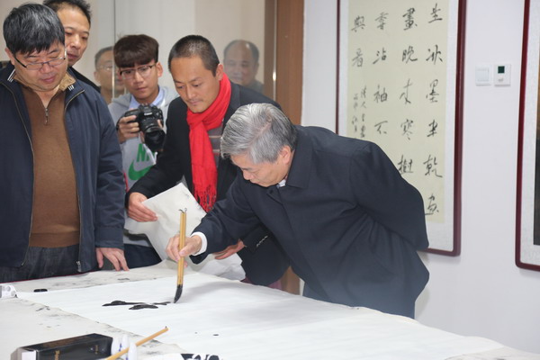 张平、龙庄伟副主席出席民盟中央美术院河北美术学院创作基地揭牌仪式(图18)