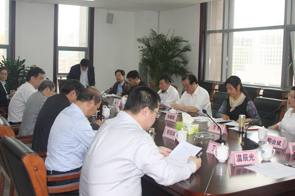 边发吉主委赴石家庄股权交易所调研(图4) 边发吉主委赴石家庄股权交易所调研(图4)