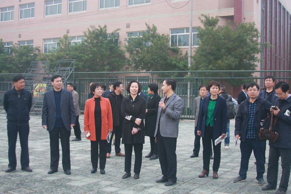 民盟中央参政议政部部长范芳赴邢台广宗、隆尧调研(图2) 民盟中央参政议政部部长范芳赴邢台广宗、隆尧调研(图2)