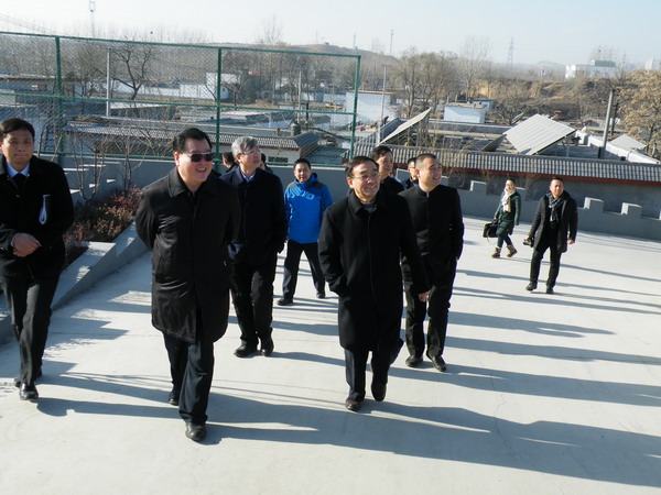边发吉主委到曲阳县扶贫联系点调研(图1) 边发吉主委到曲阳县扶贫联系点调研(图1)
