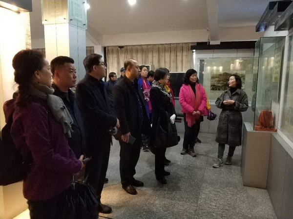 民盟河北省委召开专委会秘书长、副秘书长工作会议(图5) 民盟河北省委召开专委会秘书长、副秘书长工作会议(图5)