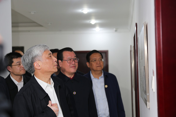 民盟中央主席丁仲礼走访考察民盟河北省委机关(图1)