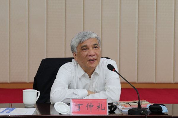 民盟中央主席丁仲礼走访考察民盟河北省委机关(图4)