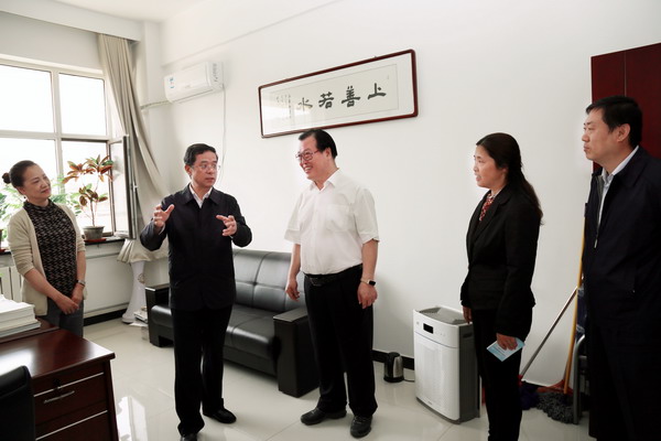 省政协主席叶冬松走访考察民盟河北省委机关(图2)