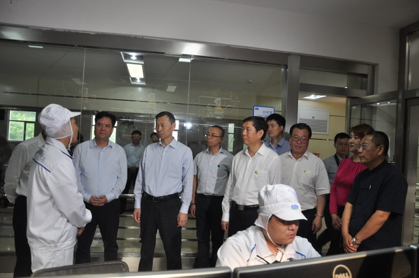 全国政协副主席、民盟中央常务副主席陈晓光到我省调研(图4) 全国政协副主席、民盟中央常务副主席陈晓光到我省调研(图4)