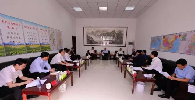 丁仲礼主席赴广宗县专题调研扶贫工作(图5)