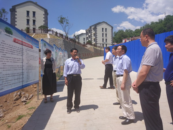 杨玉成副主委一行赴阜平县开展易地搬迁扶贫专题调研(图1) 杨玉成副主委一行赴阜平县开展易地搬迁扶贫专题调研(图1)