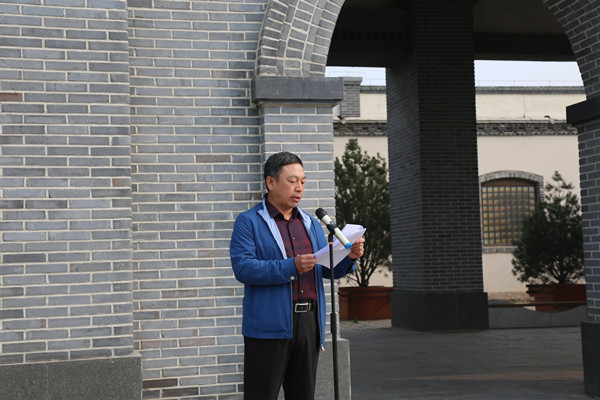 民盟河北省委在平山县李家庄中央统战部旧址举行民盟传统教育基地揭牌仪式(图3) 民盟河北省委在平山县李家庄中央统战部旧址举行民盟传统教育基地揭牌仪式(图3)