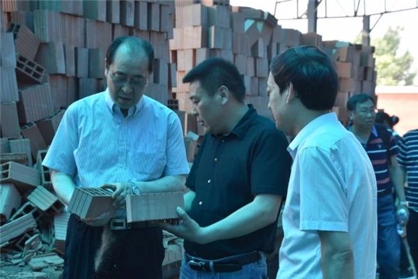 鲁平副主委就《固废污染防治与综合利用》到江苏省徐州市调研(图4) 鲁平副主委就《固废污染防治与综合利用》到江苏省徐州市调研(图4)