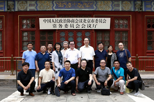 边发吉主委出席民盟华北五省市区庆祝新中国成立70周年书画联展开幕式(图5) 边发吉主委出席民盟华北五省市区庆祝新中国成立70周年书画联展开幕式(图5)