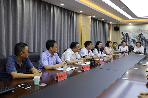 民盟省人民医院总支举办“不忘合作初心 继续携手前进”专题培训会(图1)