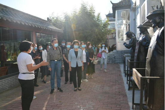 民盟沧州市委组织盟员赴吴桥参观廉政教育实训基地(图1)