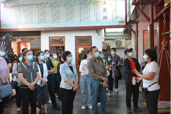 民盟沧州市委组织盟员赴吴桥参观廉政教育实训基地(图2)