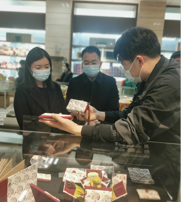 民盟河北省直综合二总支开展“推动文博文创产业发展，弘扬中华优秀传统文化”调研活动(图2)