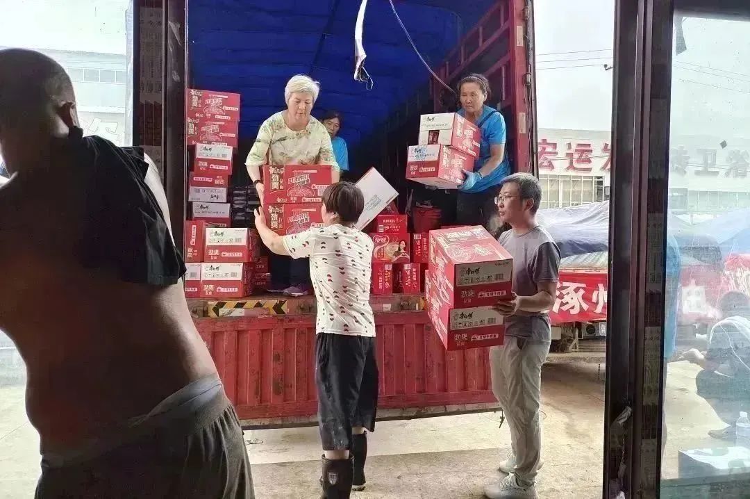 助力防汛救灾 保定民盟在行动（五）(图5)
