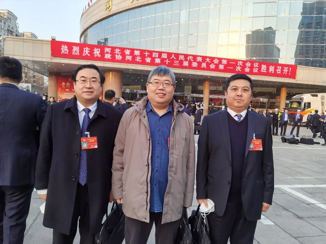 聚焦河北两会——民盟廊坊市委5名省政协委员、省人大代表出席河北省两会(图1)