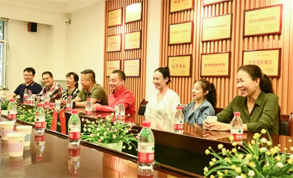 民盟河北省直综合三总支开展“世界冠军进校园”活动(图3)