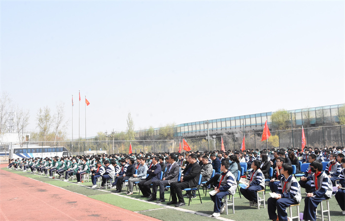 民盟邯郸市委举办“法律进校园 普法促成长”法制安全教育讲座(图3)