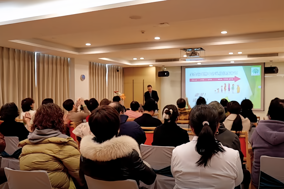 健康零距离 专家面对面｜保定盟员受邀开展专题健康讲座(图2)