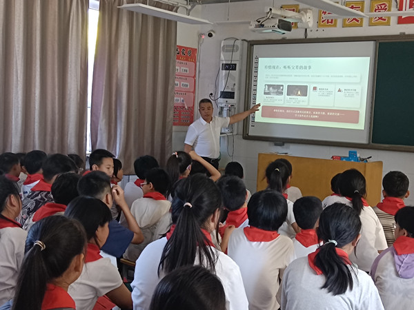 【主题教育】民盟石家庄市桥西区基层委员会开展爱心助学活动(图1)