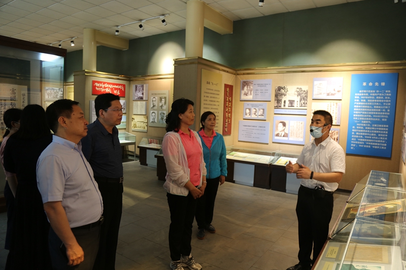 民盟河北省委机关赴保定开展党史学习教育现场教学活动(图3)