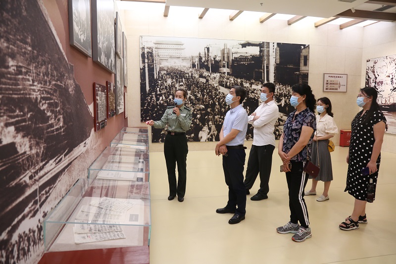 民盟中央副主席欧阳明高率队赴河北开展中共党史学习教育现场教学活动(图3)