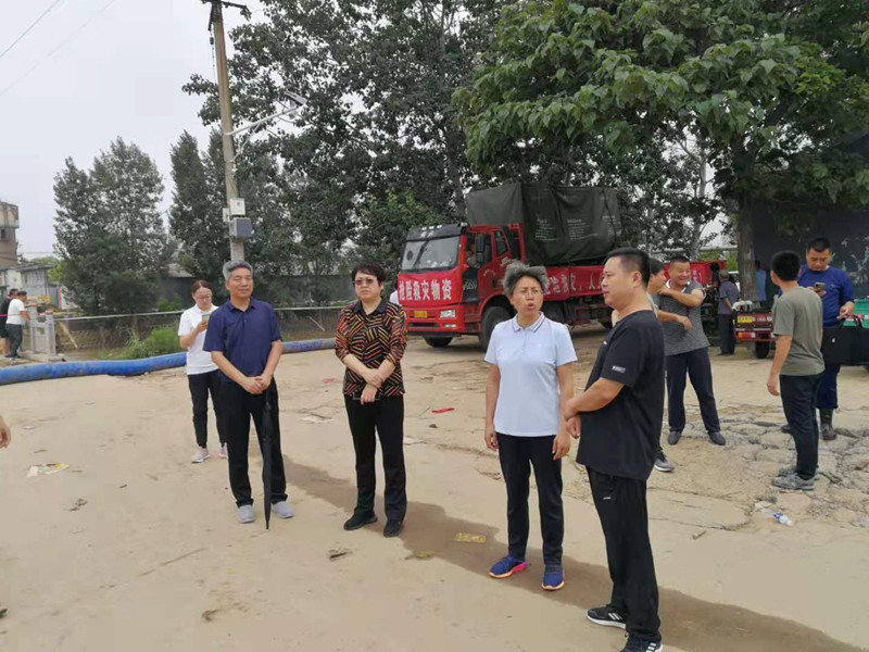 闻“汛”而动 风雨同行——邯郸盟员投身防汛抗洪记(图1) 闻“汛”而动 风雨同行——邯郸盟员投身防汛抗洪记(图1)