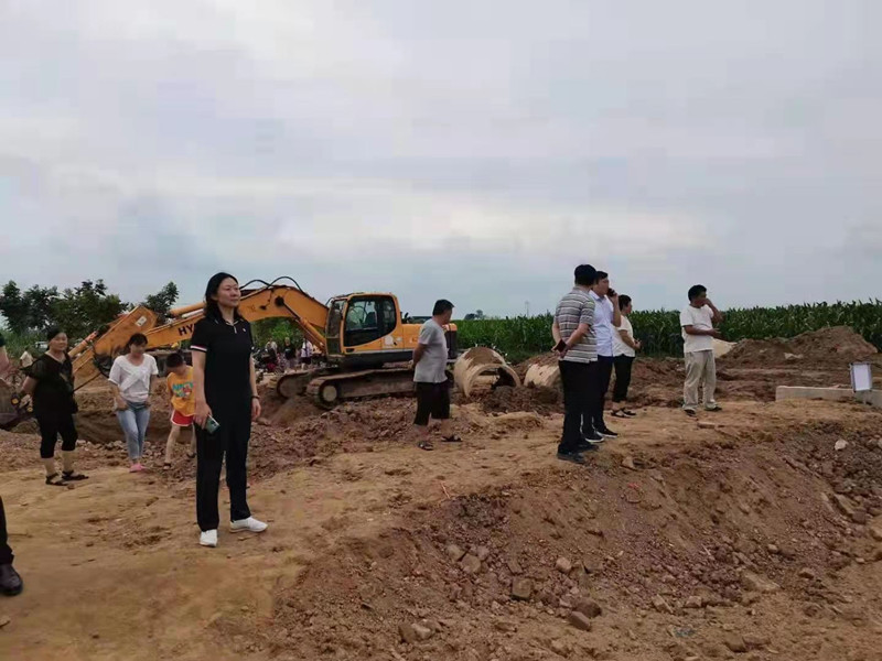 闻“汛”而动 风雨同行——邯郸盟员投身防汛抗洪记(图2) 闻“汛”而动 风雨同行——邯郸盟员投身防汛抗洪记(图2)