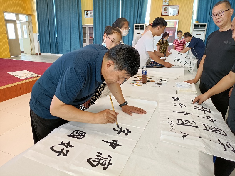 民盟衡水市委传统文化进校园教育基地在衡水市新华小学挂牌(图2)